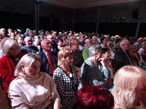 studenci licznie przybyli